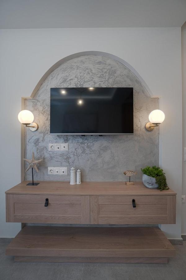 Jacuzzi Maisonette In Sfakia Center 'New 2023' Khóra Sfakíon Exterior foto